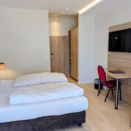 Hotel Und Weingut Karlsmuehle Mertesdorf Екстериор снимка