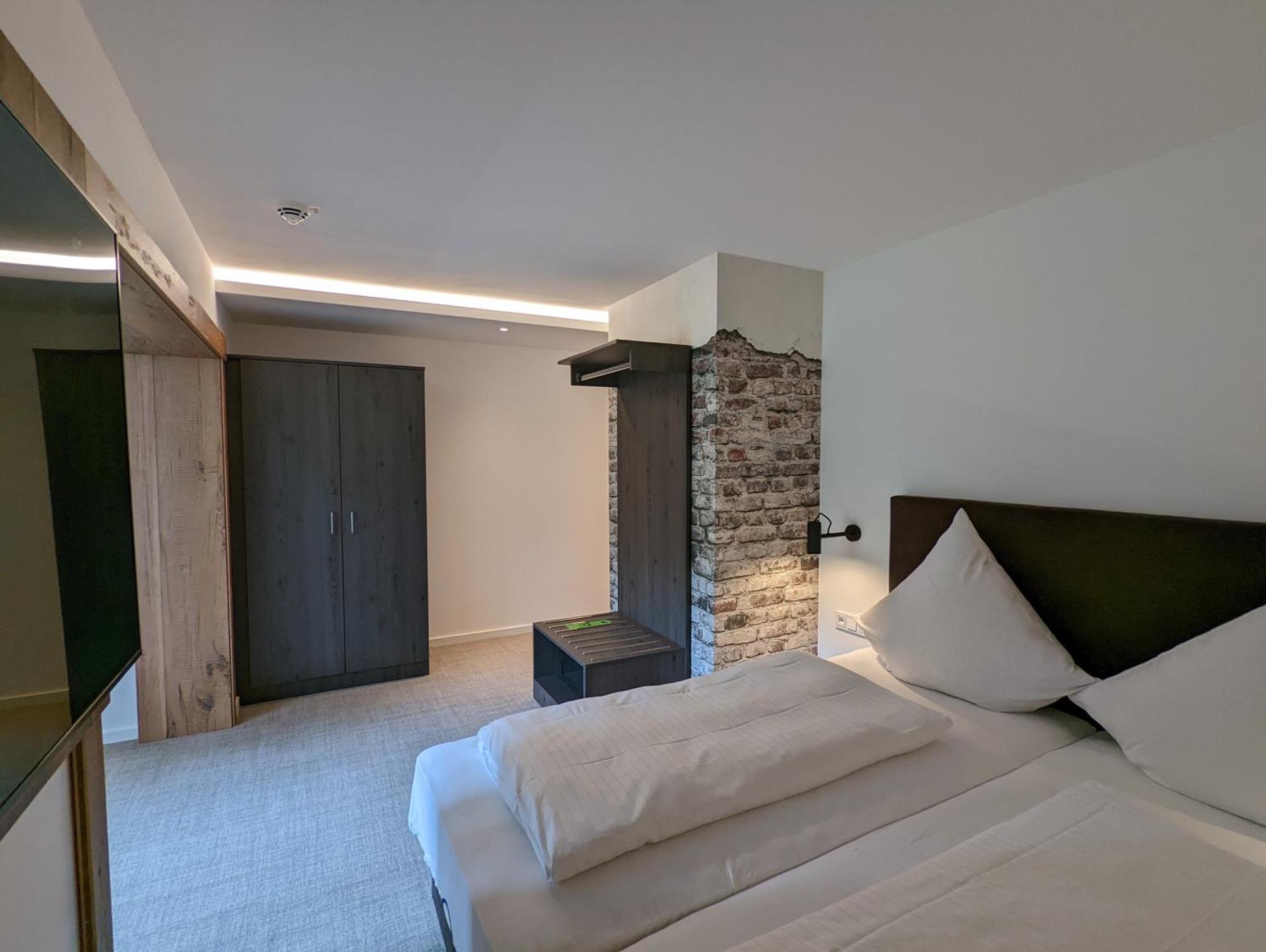 Hotel Und Weingut Karlsmuehle Mertesdorf Екстериор снимка