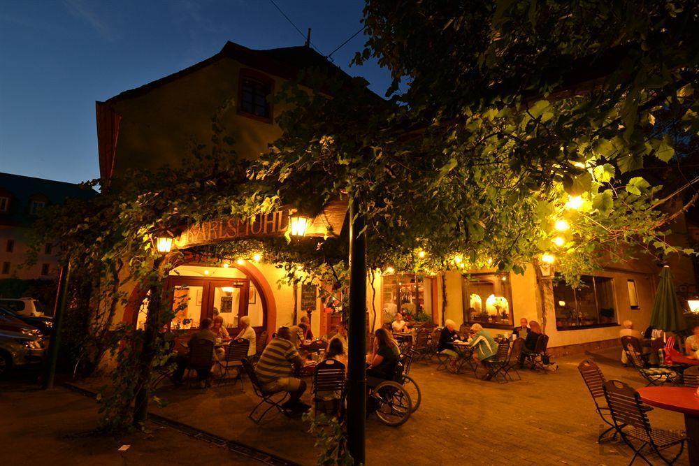 Hotel Und Weingut Karlsmuehle Mertesdorf Екстериор снимка